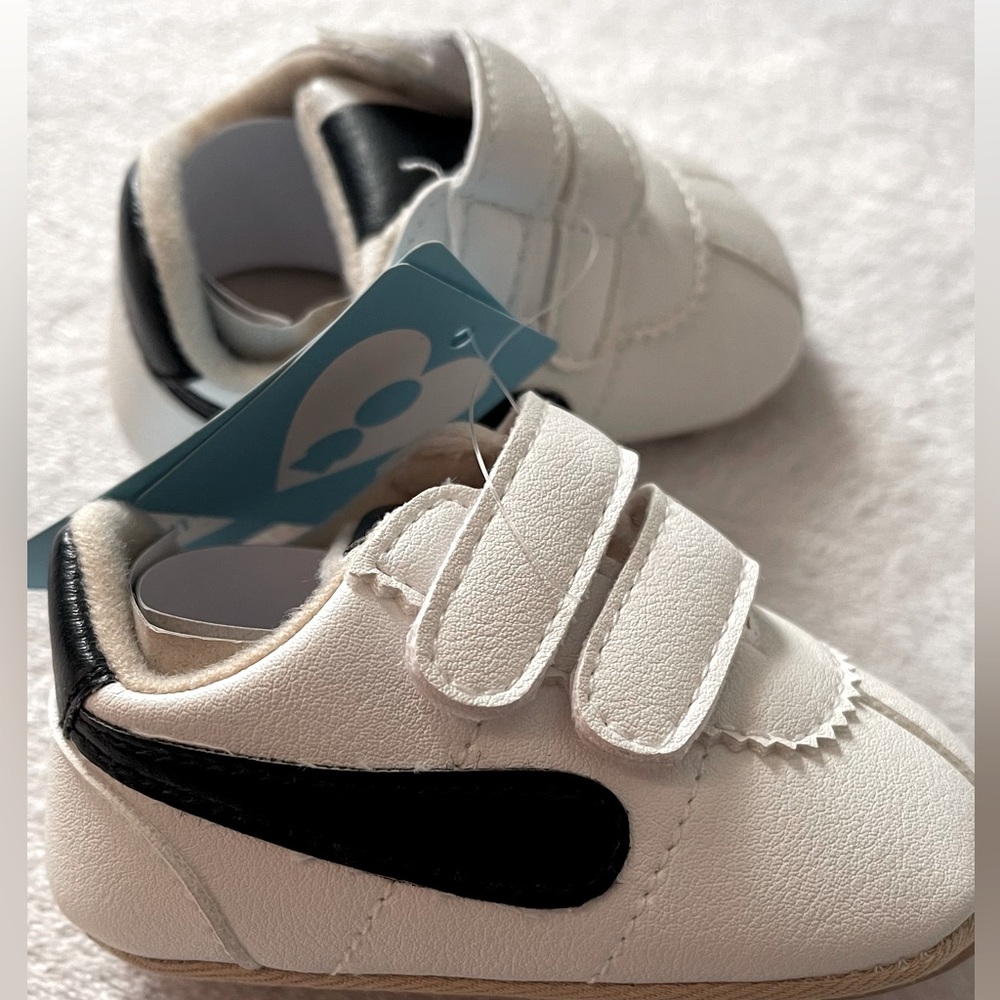 NWT Baby Shoes, Size 1
